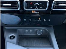 Vehicle Thumb #16