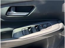 Vehicle Thumb #19