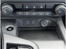 Vehicle Thumb #14
