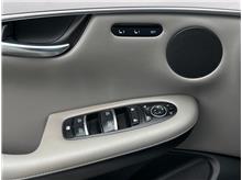 Vehicle Thumb #17
