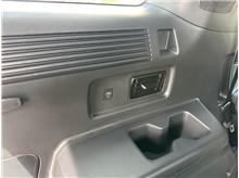 Vehicle Thumb #14