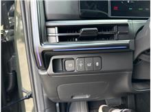 Vehicle Thumb #25
