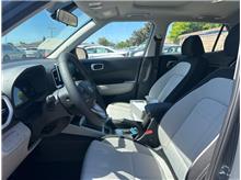 Vehicle Thumb #14