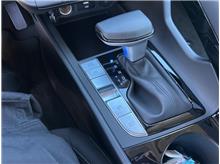 Vehicle Thumb #20