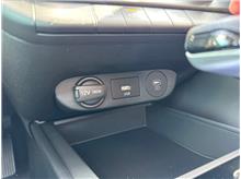Vehicle Thumb #18