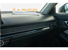 Vehicle Thumb #15