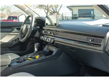 Vehicle Thumb #47