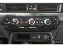 Vehicle Thumb #18