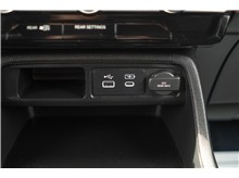 Vehicle Thumb #19