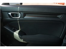 Vehicle Thumb #19
