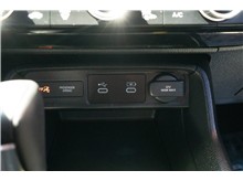 Vehicle Thumb #24