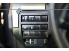 Vehicle Thumb #13