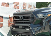 Vehicle Thumb #23