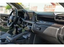 Vehicle Thumb #32