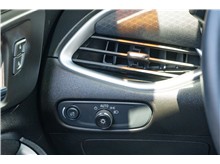 Vehicle Thumb #10