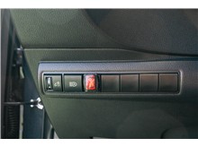 Vehicle Thumb #17