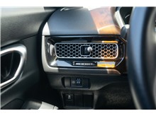 Vehicle Thumb #9