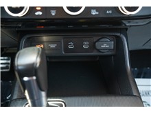 Vehicle Thumb #14
