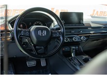 Vehicle Thumb #32