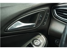 Vehicle Thumb #12