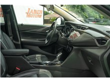 Vehicle Thumb #37