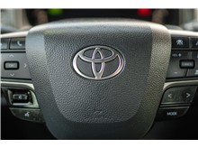 Vehicle Thumb #7