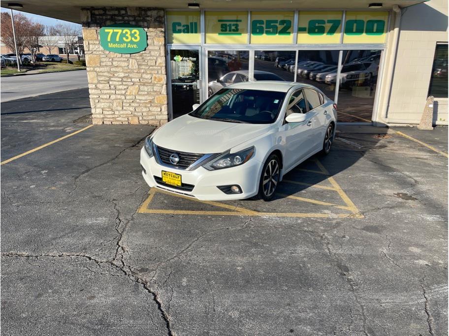 2016 Nissan Altima from Metcalf Auto Plaza