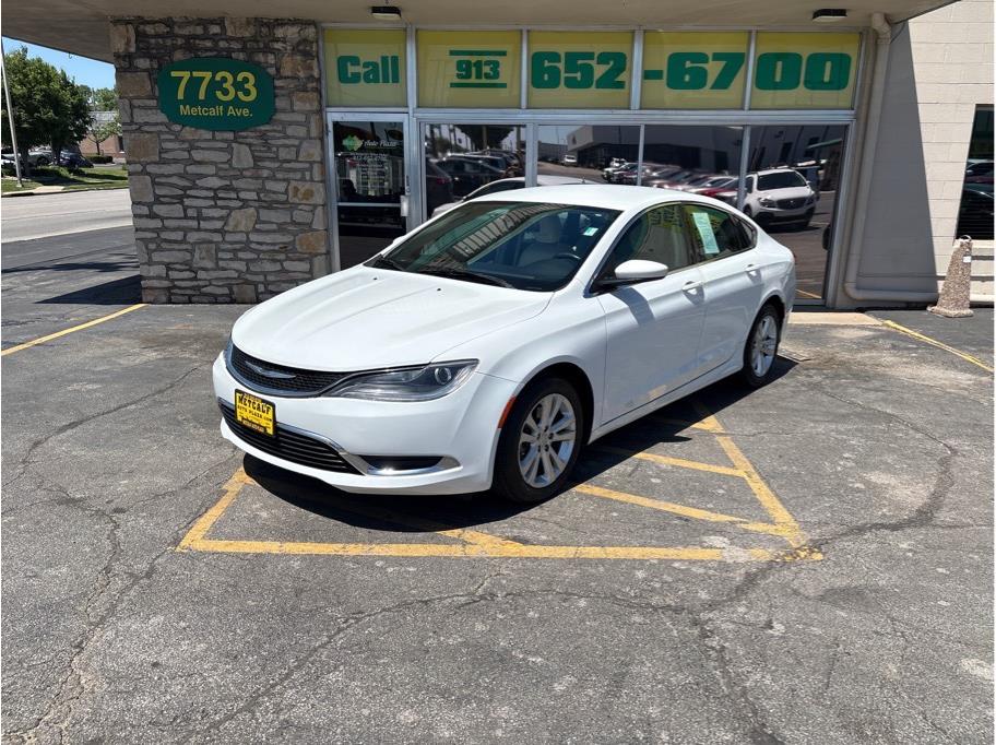 2016 Chrysler 200 from Metcalf Auto Plaza