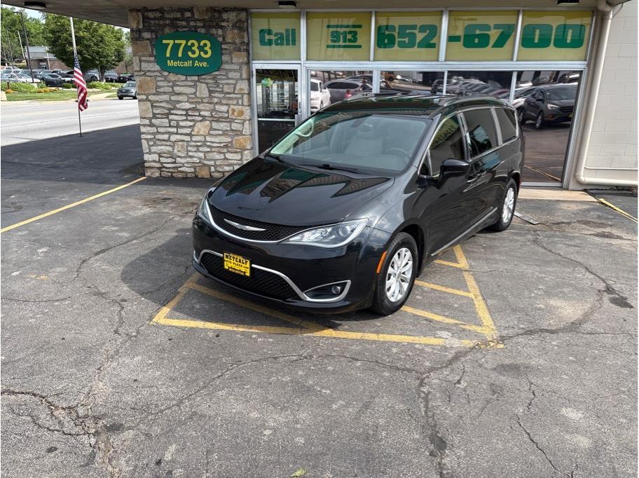 2017 Chrysler Pacifica from Metcalf Auto Plaza