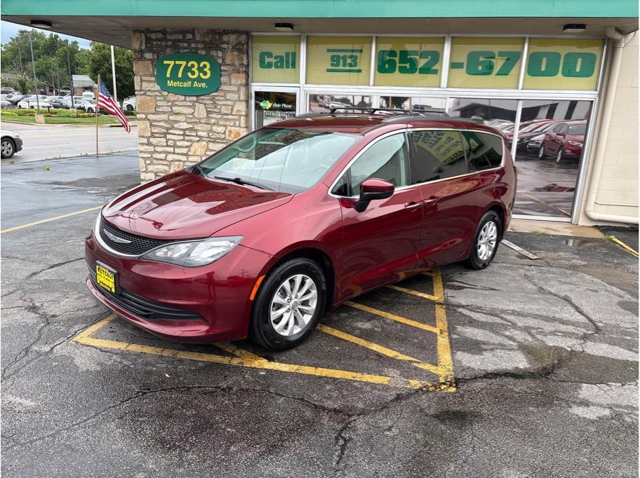 2017 Chrysler Pacifica from Metcalf Auto Plaza