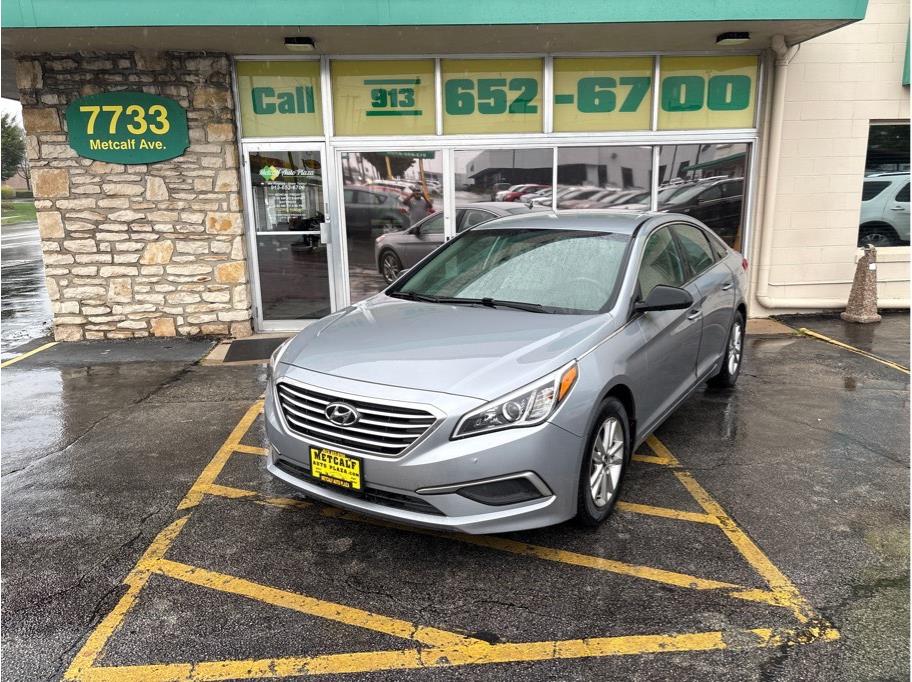 2017 Hyundai Sonata from Metcalf Auto Plaza
