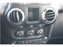 Vehicle Thumb #28