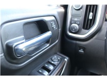 Vehicle Thumb #31