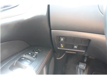 Vehicle Thumb #31