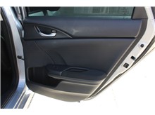 Vehicle Thumb #18