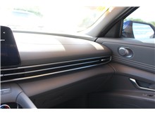 Vehicle Thumb #35