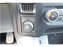 Vehicle Thumb #35