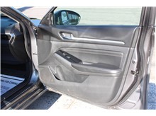 Vehicle Thumb #16
