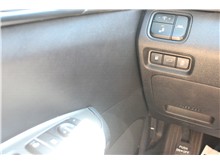 Vehicle Thumb #30