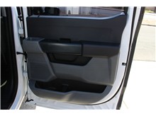 Vehicle Thumb #19