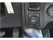 Vehicle Thumb #35