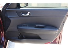 Vehicle Thumb #21