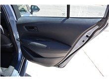 Vehicle Thumb #18