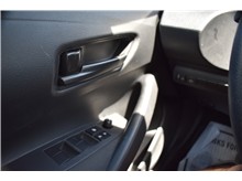 Vehicle Thumb #29