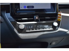 Vehicle Thumb #32