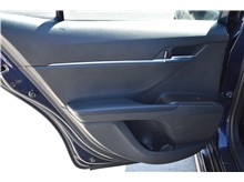Vehicle Thumb #16