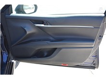 Vehicle Thumb #20