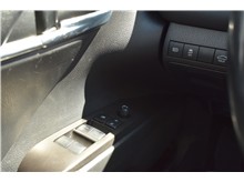 Vehicle Thumb #29