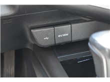 Vehicle Thumb #33