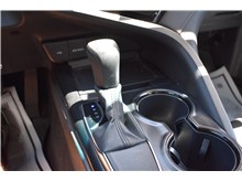 Vehicle Thumb #33